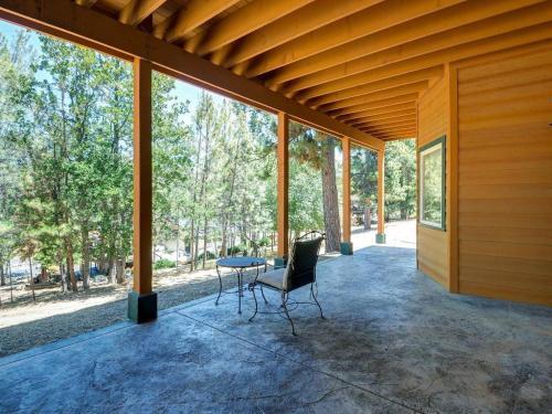 Mule Deer Cabin (4-538)