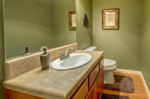 Mule Deer Cabin (4-538)