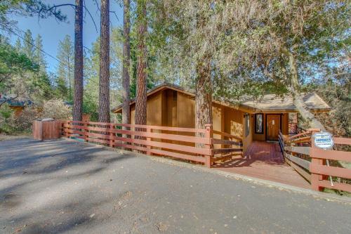Creekside Retreat (02/386)