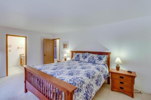 Creekside Retreat (02/386)