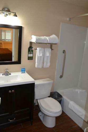 Buck Meadows Lodge