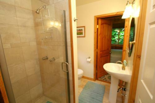 Creekside Cottage