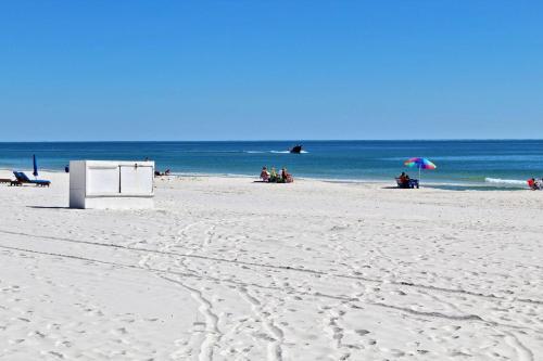 Island Winds West 376 Apartment