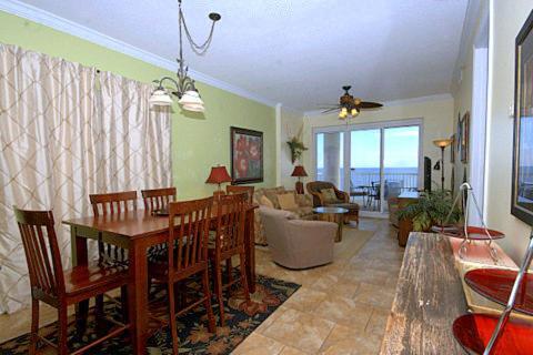 Island Royale 601 Apartment