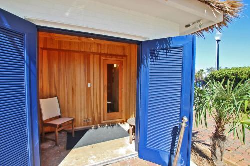 Emerald Greens 3701 Apartment