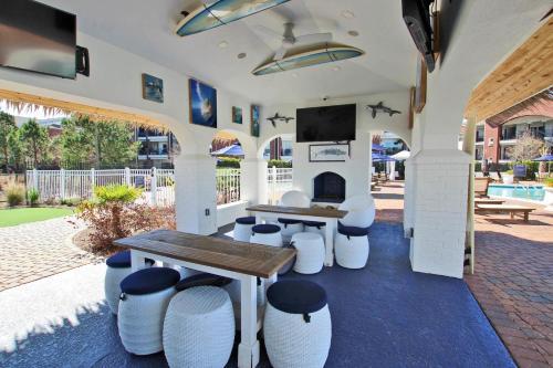 Emerald Greens 3701 Apartment