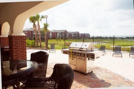 Emerald Greens 3701 Apartment