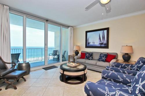 San Carlos 705 Apartment