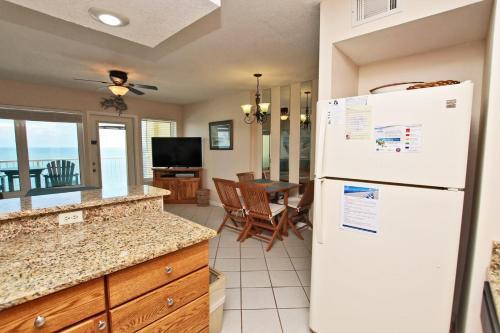 Boardwalk 784 Apartment