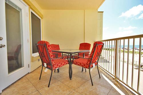 Boardwalk 183 Apartment