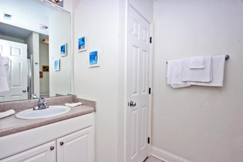 Lighthouse 409 Apartment