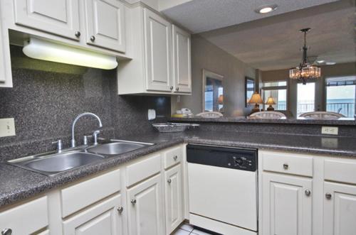 Boardwalk 383 Apartment