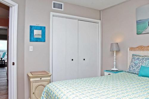 Seacrest 802 Apartment