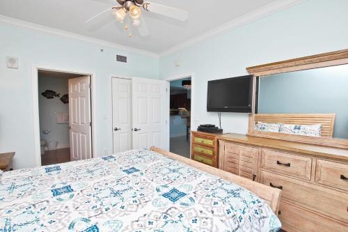 Crystal Tower 701 Apartment