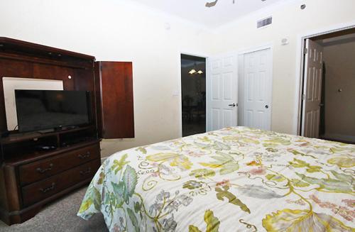 Crystal Shores West 1005 Apartment