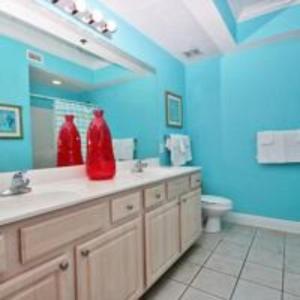 Crystal Shores West 1005 Apartment