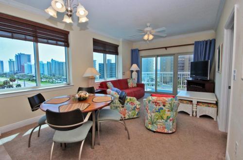 Crystal Tower 401 Apartment