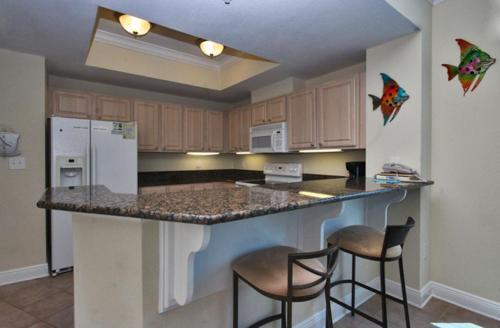 Crystal Tower 401 Apartment