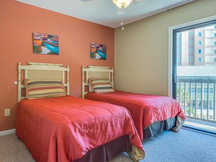 Ocean Reef 304 Apartment
