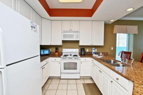 San Carlos 701 Apartment