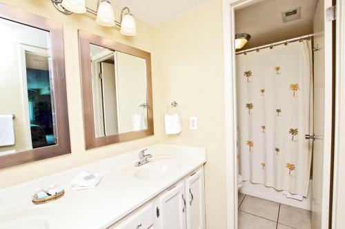 Castaways 5a Apartment
