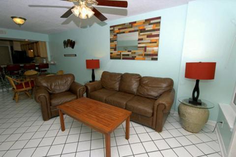 Boardwalk 586 Apartment