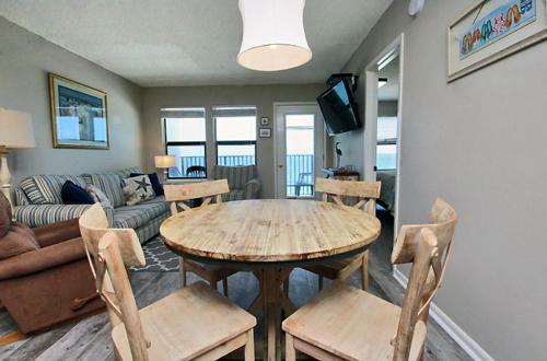 Island Sunrise 663 Apartment