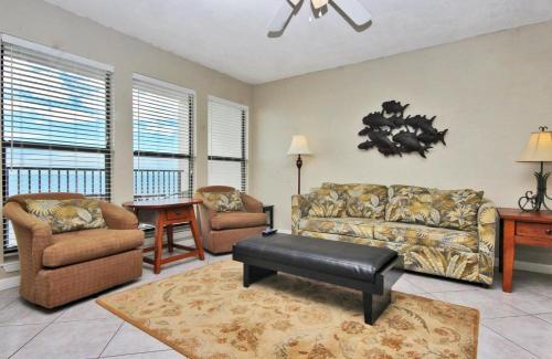 Island Winds West 675 Apartment