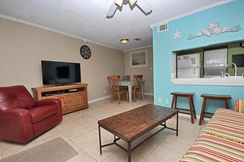 Sea Breeze 211 Apartment