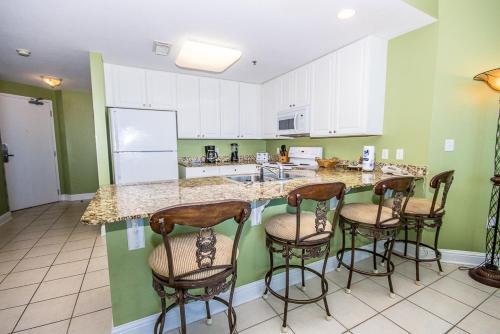 Lighthouse 901 Apartment