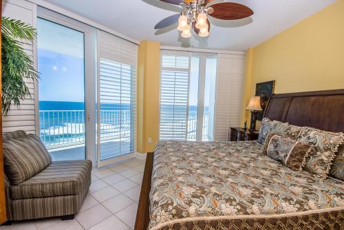 Lighthouse 901 Apartment