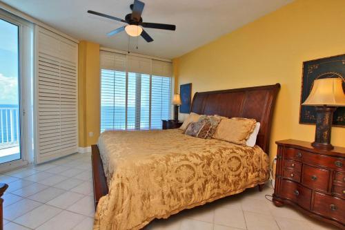 Lighthouse 901 Apartment