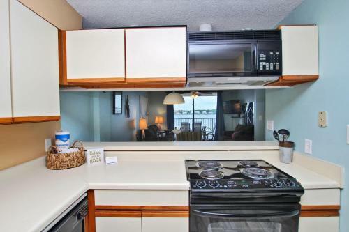 Compass Point 205 Apartment