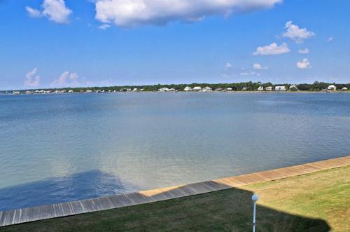 Compass Point 205 Apartment
