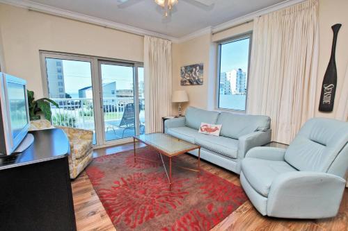 Crystal Tower 209 Apartment