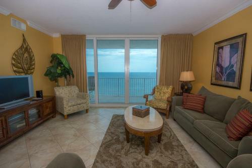 San Carlos 1509 Apartment