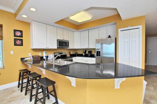San Carlos 1509 Apartment