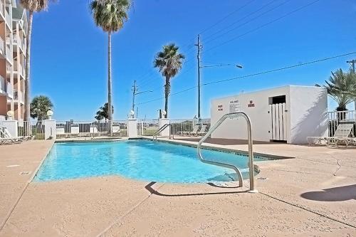 Grand Beach 305 Apartment