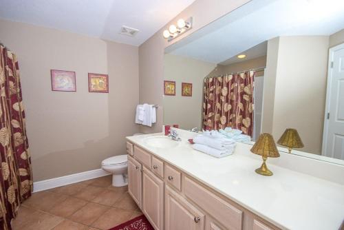 Crystal Shores West 601 Apartment