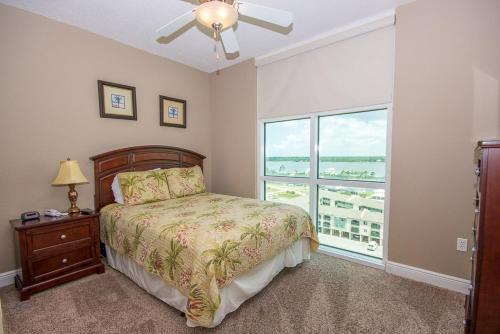 Crystal Shores West 601 Apartment