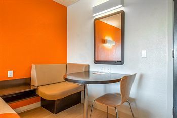 Hotel Motel 6 Anaheim Maingate