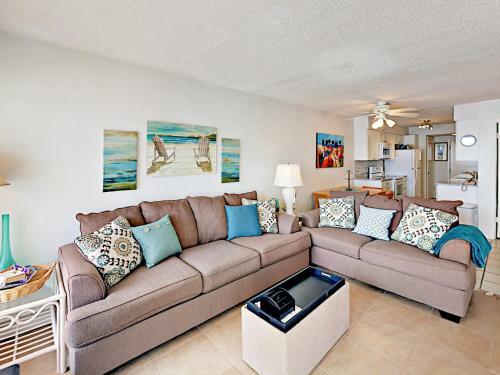 Apartamento 421 East Beach Blvd 656 Condo