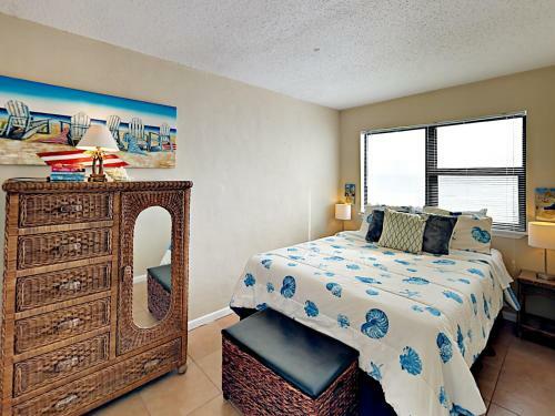 Apartamento 421 East Beach Blvd 656 Condo