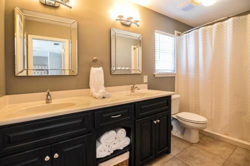 214 Shoreland Home