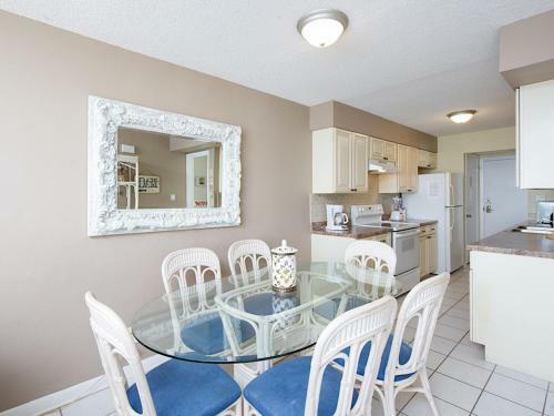Apartamento 421 East Beach Blvd Condo Unit 550