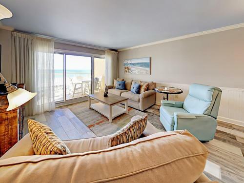 Apartamento 615 W Beach Blvd Condo Unit 3g
