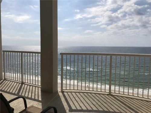 Apartamento Royal Palms 1305 Condo