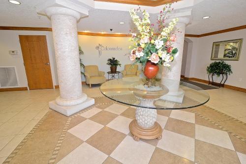 Apartamento Colonnades 903 Condo