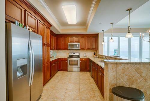 Phoenix Gulf Shores 1204