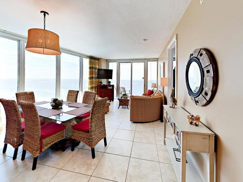 Apartamento 521 W Beach Blvd Condo #1501